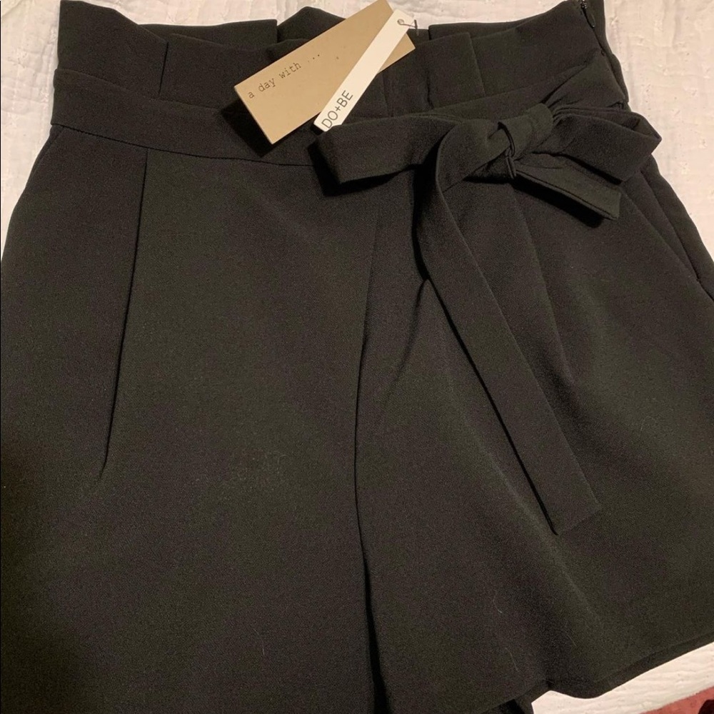 DO+BE high waisted dress shorts